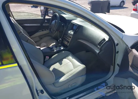 2011 Infiniti G37 Journey z USA, uszkodzony, nr VIN JN1CV6AP2BM502097